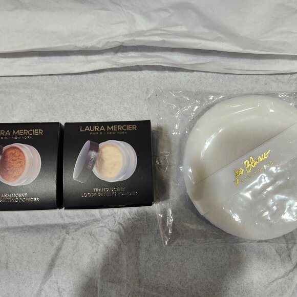 Laura Mercier Loose Setting Powder and powder puff - Picture 2 of 5